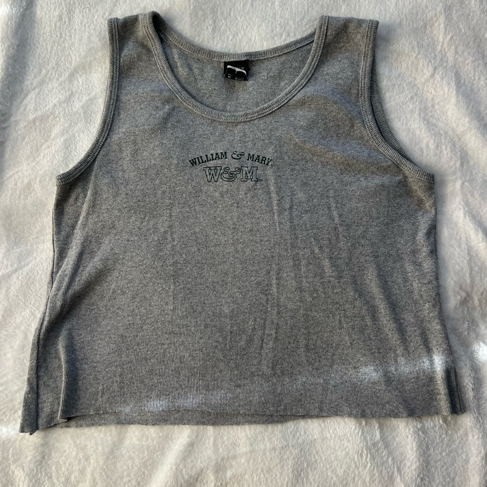gray cropped tank top